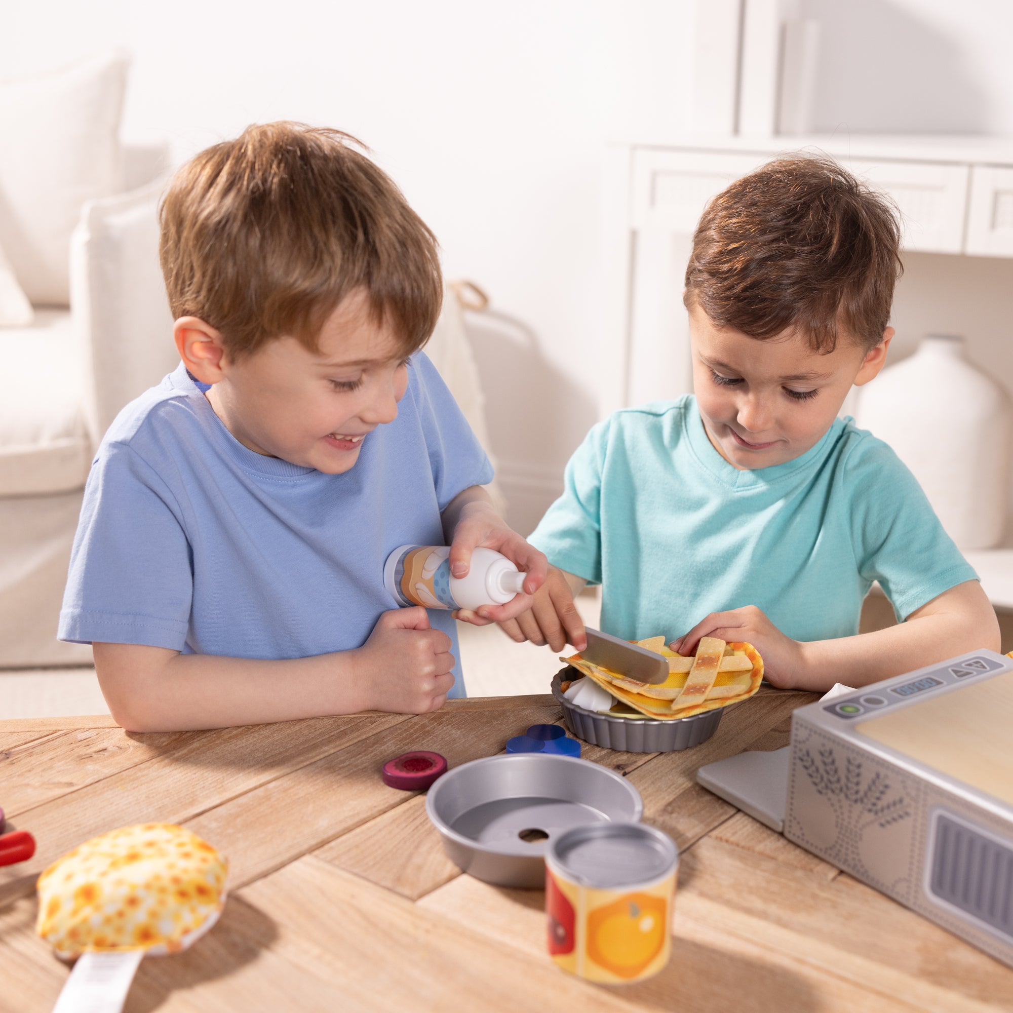 Melissa & Doug Make & Bake Pies Play Set - Image 8