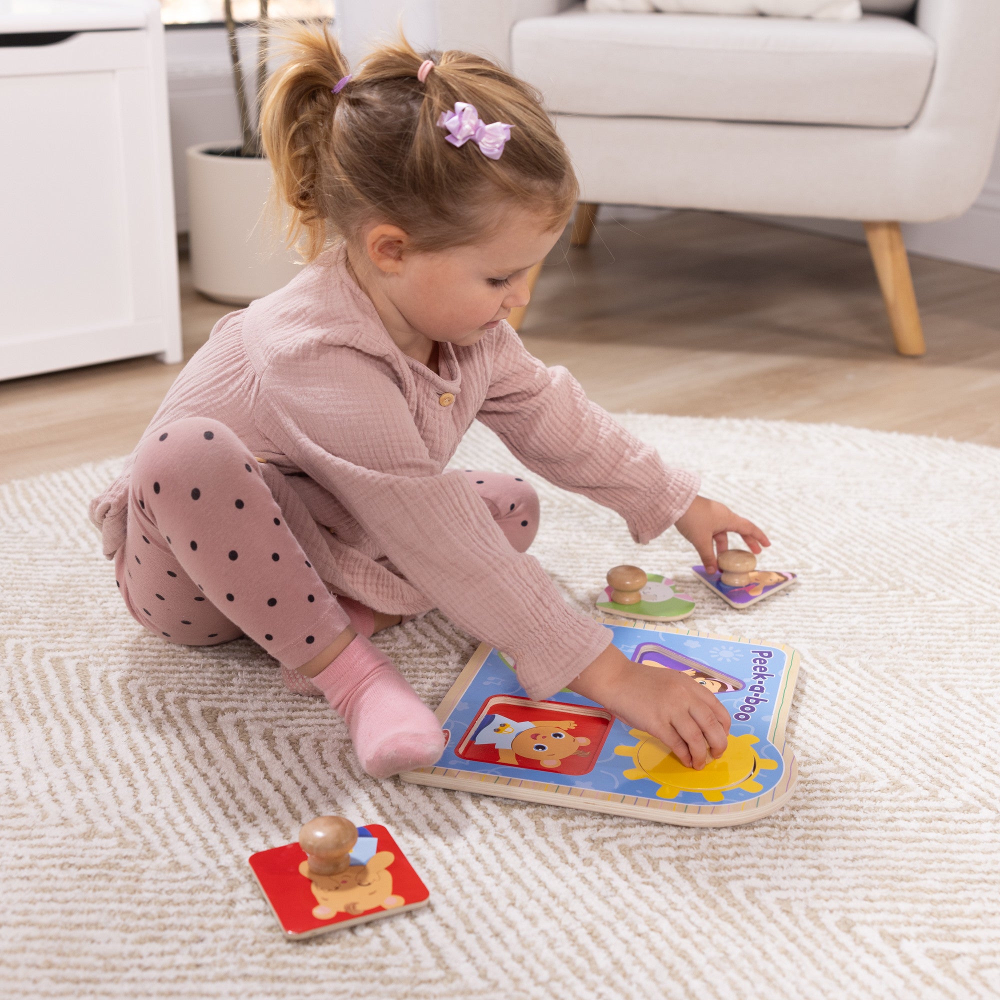 Melissa & Doug Ms. Rachel? Wooden Peek-a-Boo Jumbo Peg Puzzle ?C 4 Pieces - Image 7