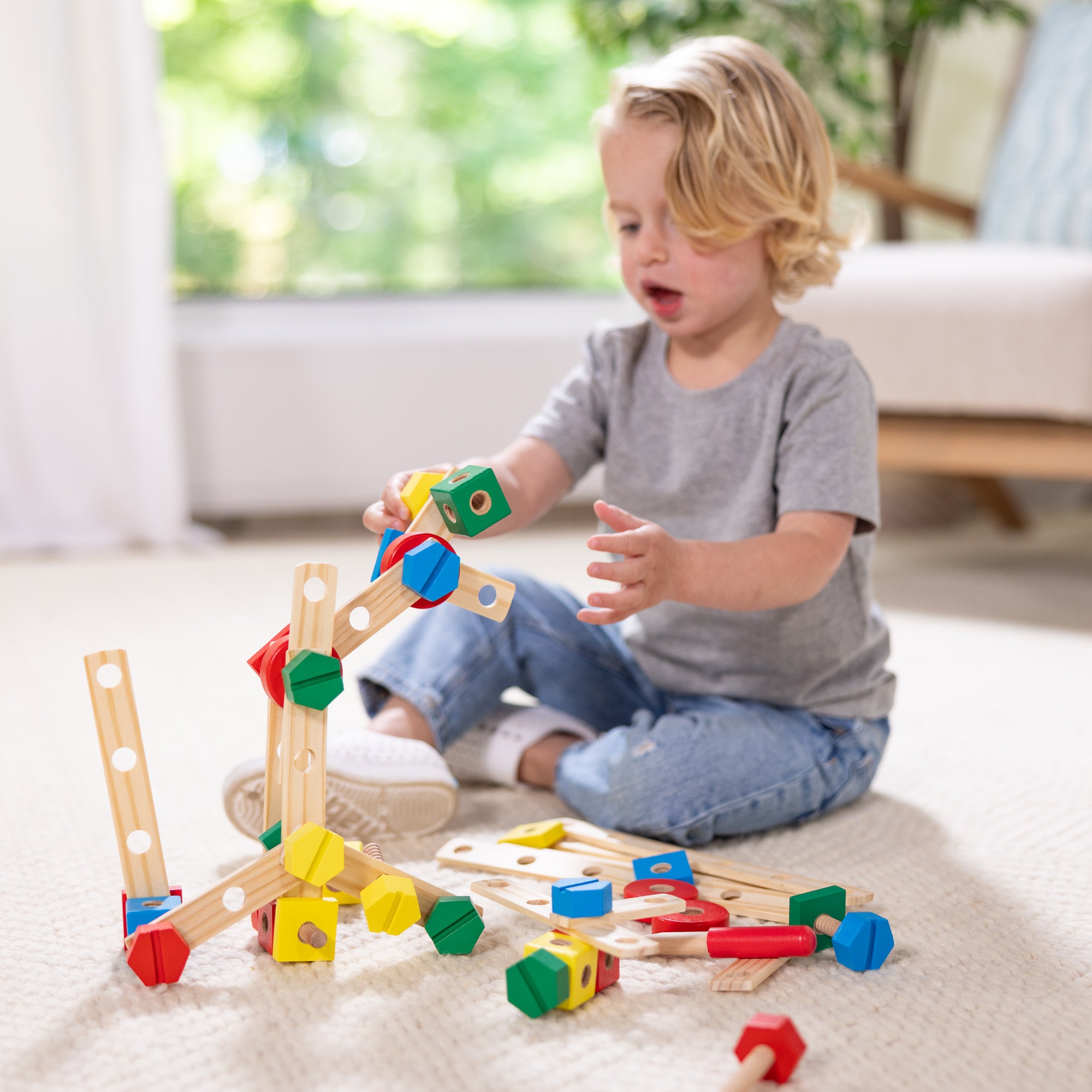 Melissa & Doug Construction Set in a Box - Image 2