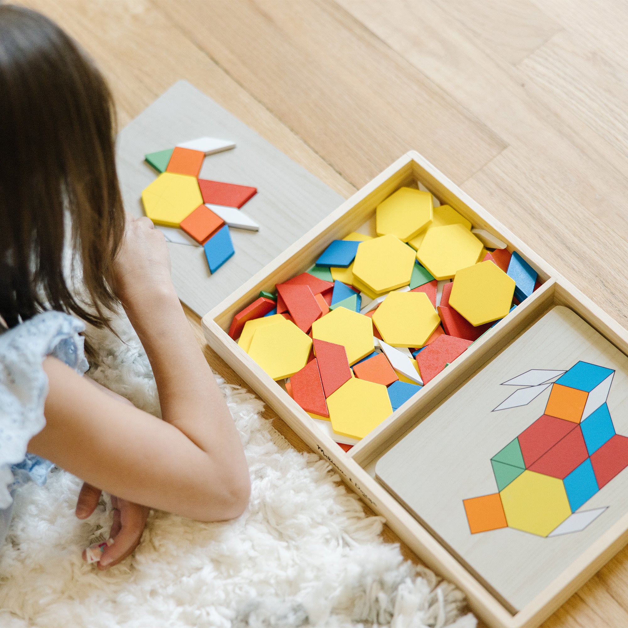Melissa & Doug Pattern Blocks and Boards - Image 4