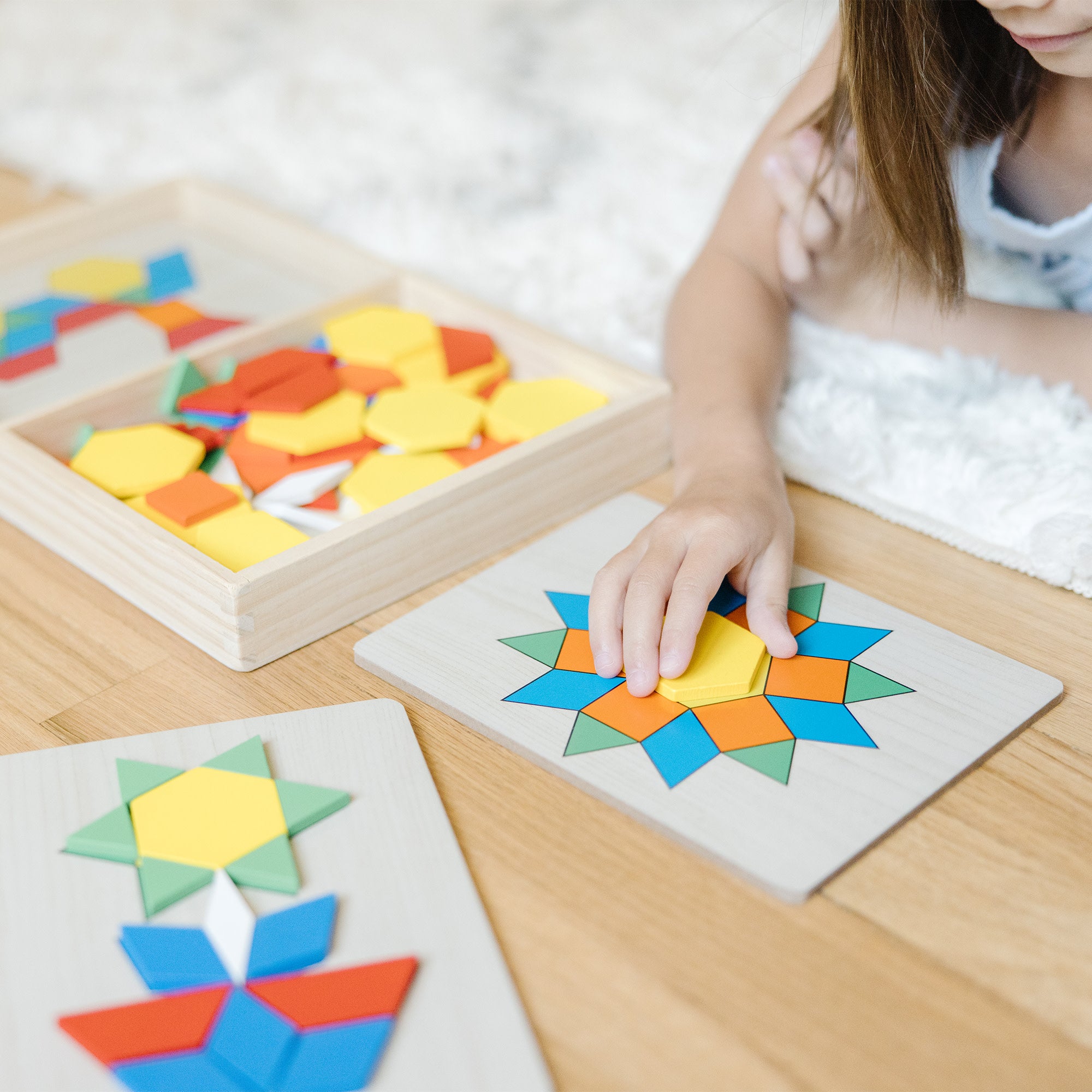 Melissa & Doug Pattern Blocks and Boards - Image 8
