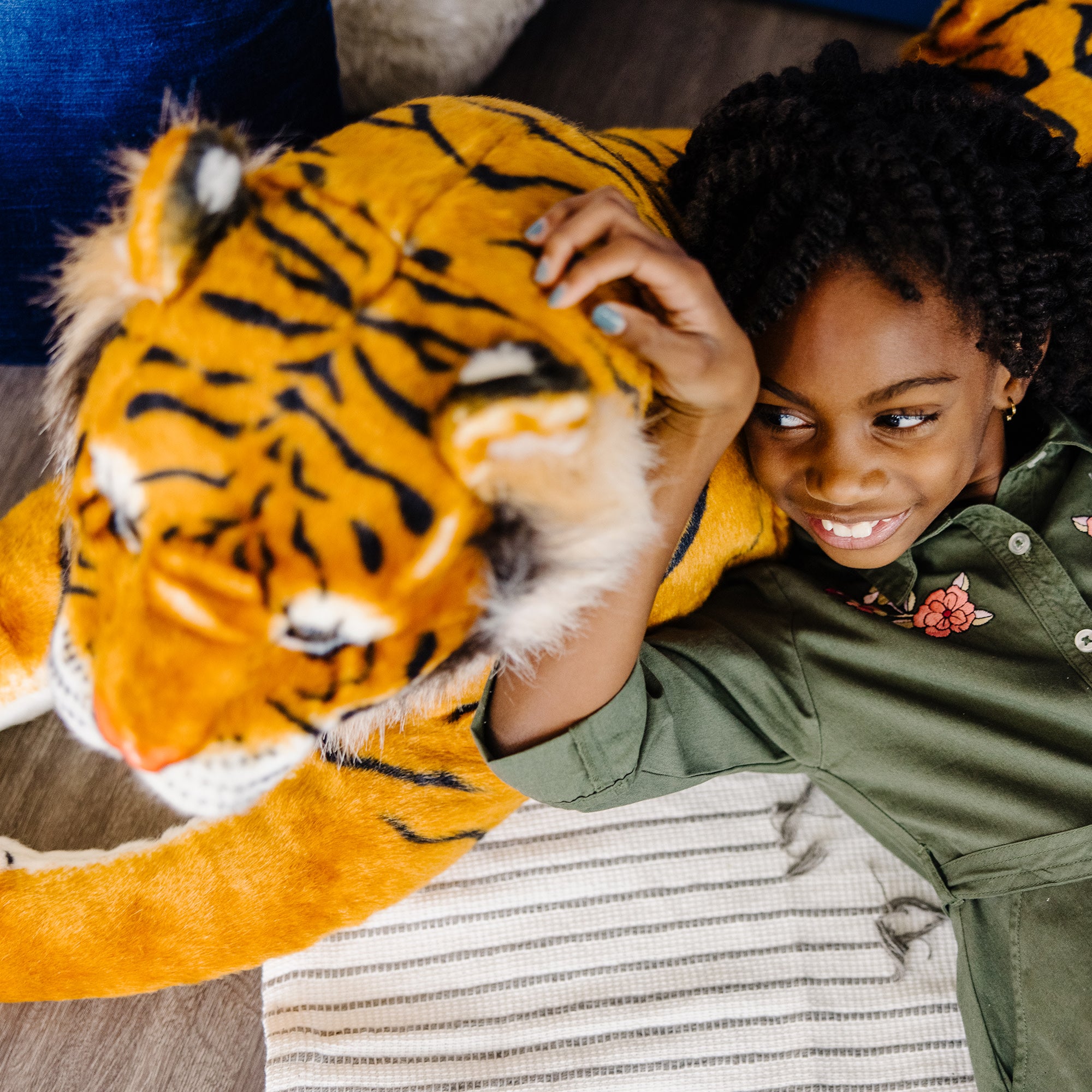 Melissa & Doug Tiger Lifelike Plush Stuffed Animal - Image 7