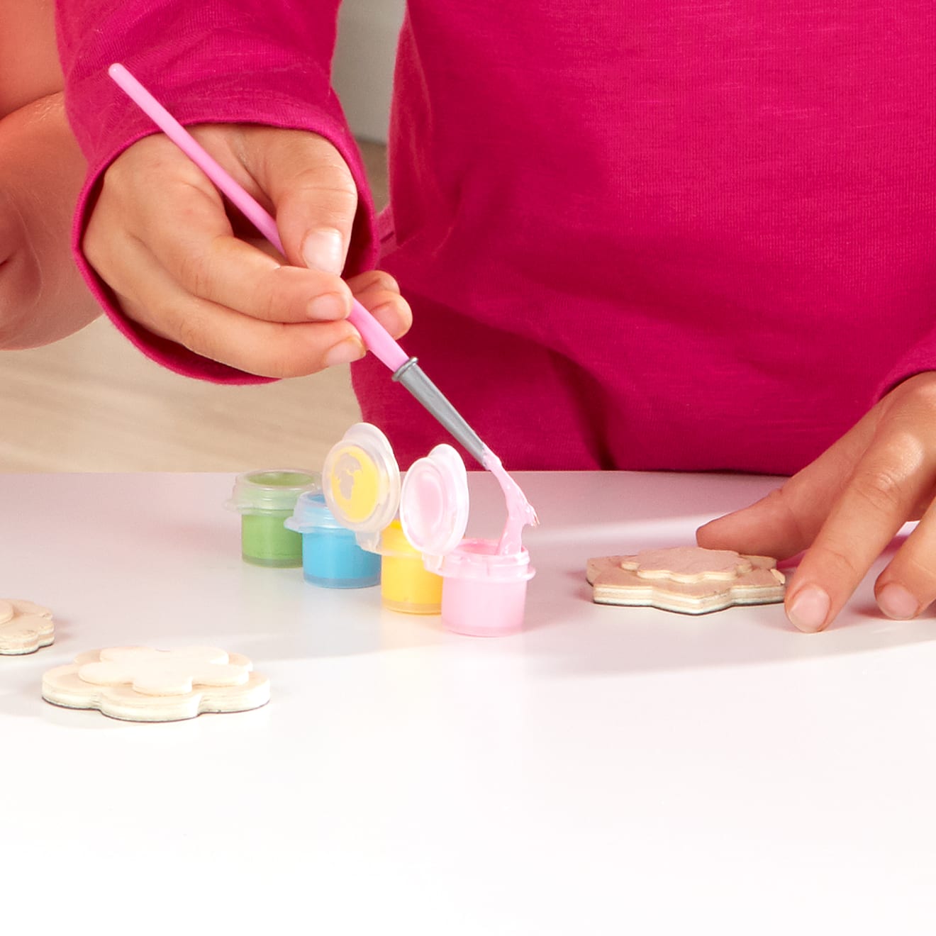 Melissa & Doug Created by Me! Flower Magnets Wooden Craft Kit - Image 5