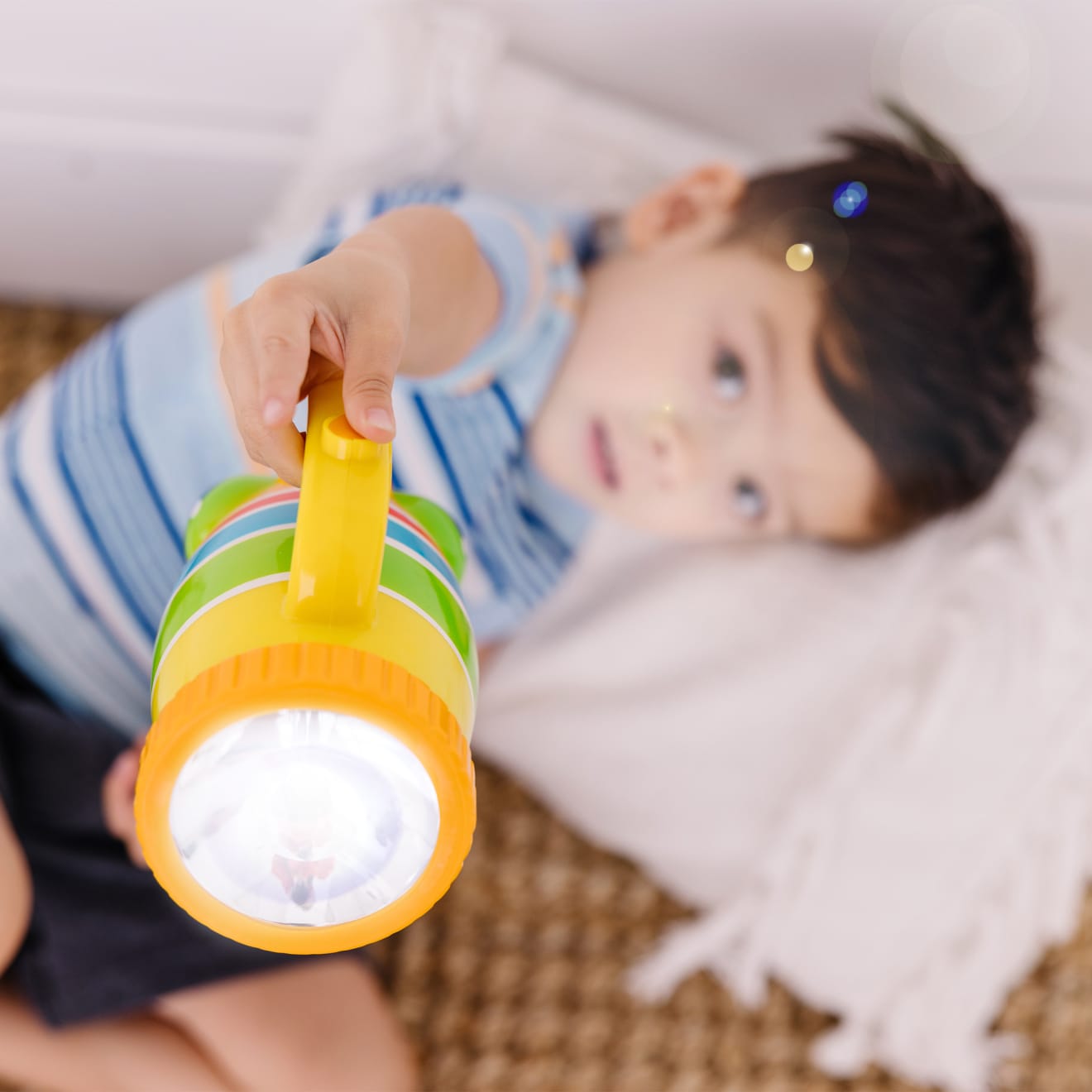 Melissa & Doug Giddy Buggy Flashlight - Image 6