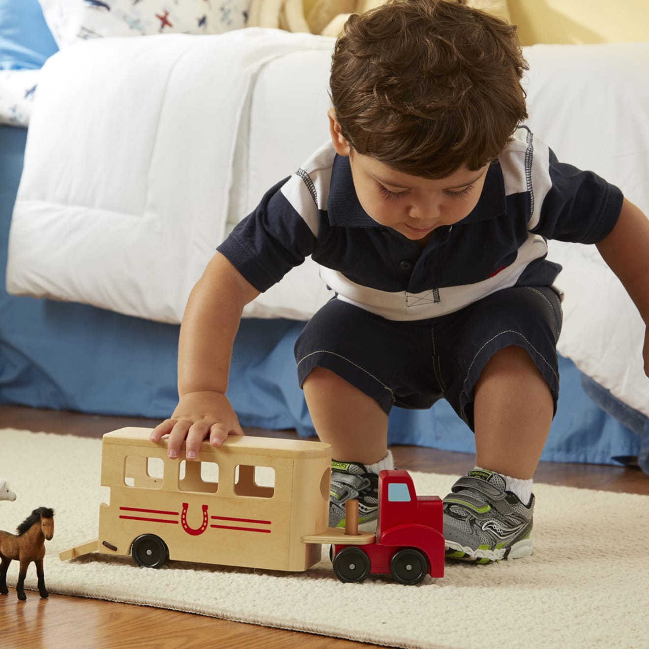 Melissa & Doug Horse Carrier Wooden Vehicles Play Set - Image 2
