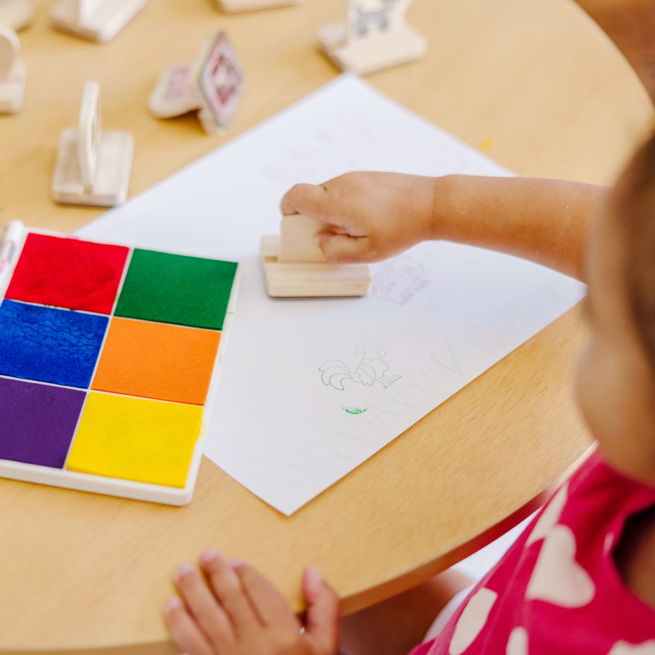 Melissa & Doug Rainbow Stamp Pad - Image 2