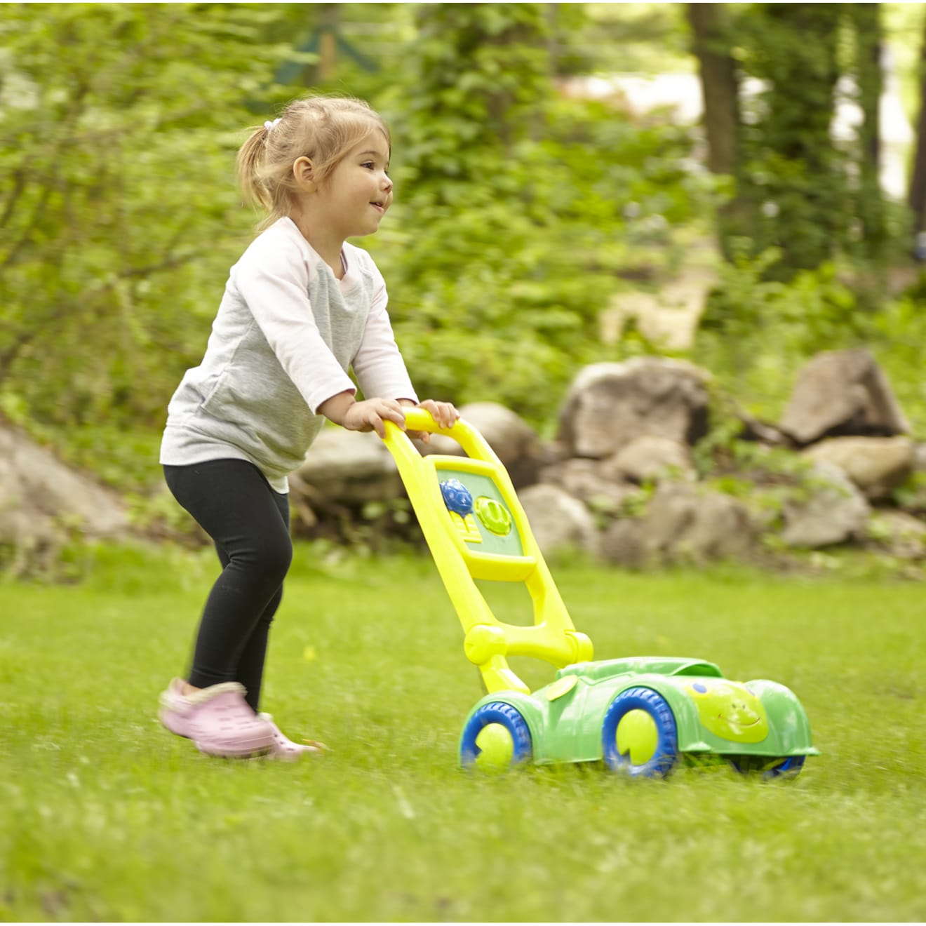 Melissa & Doug Snappy Turtle Mower - Image 2