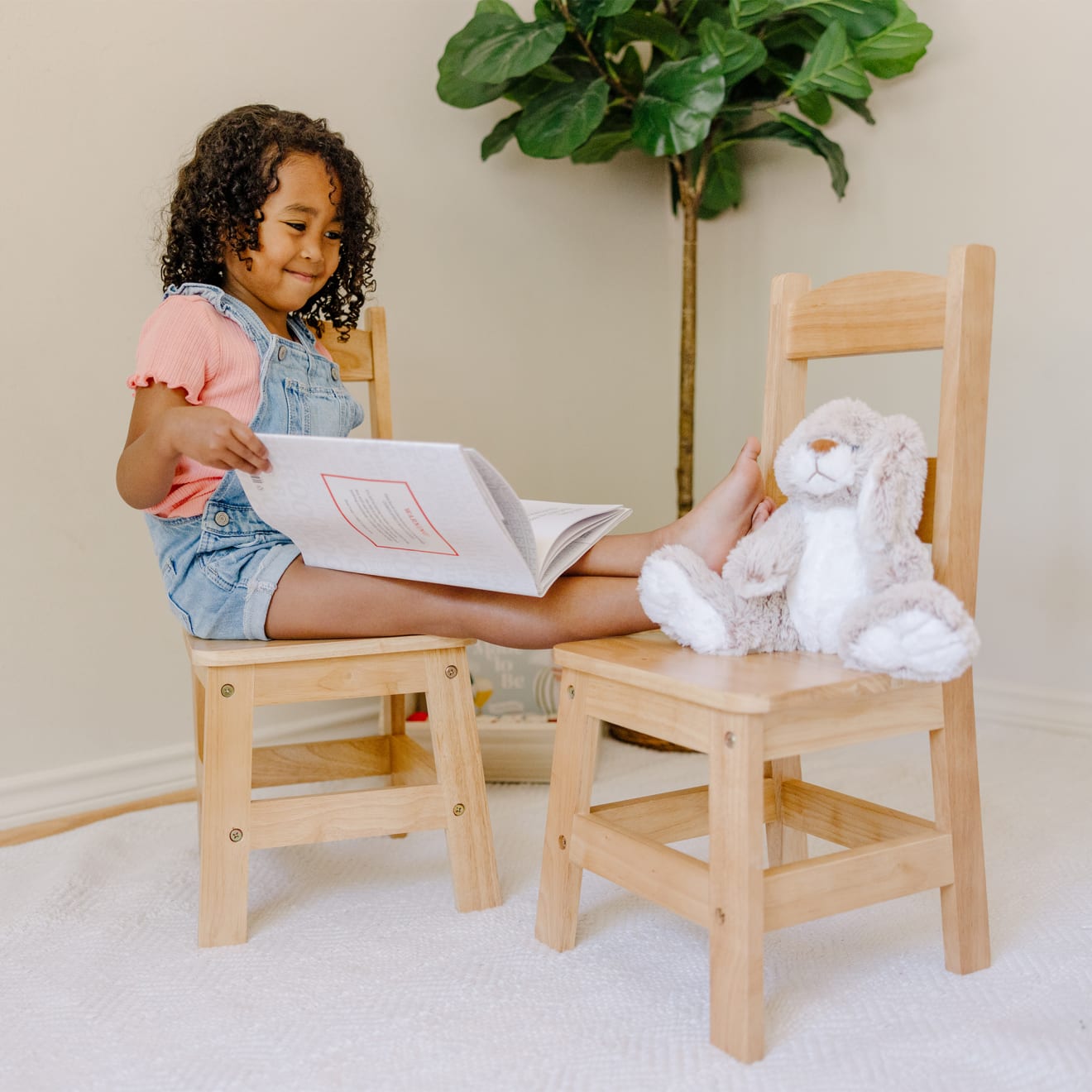 Melissa & Doug Pair of Solid Wood Chairs 2-Piece Set - Image 5