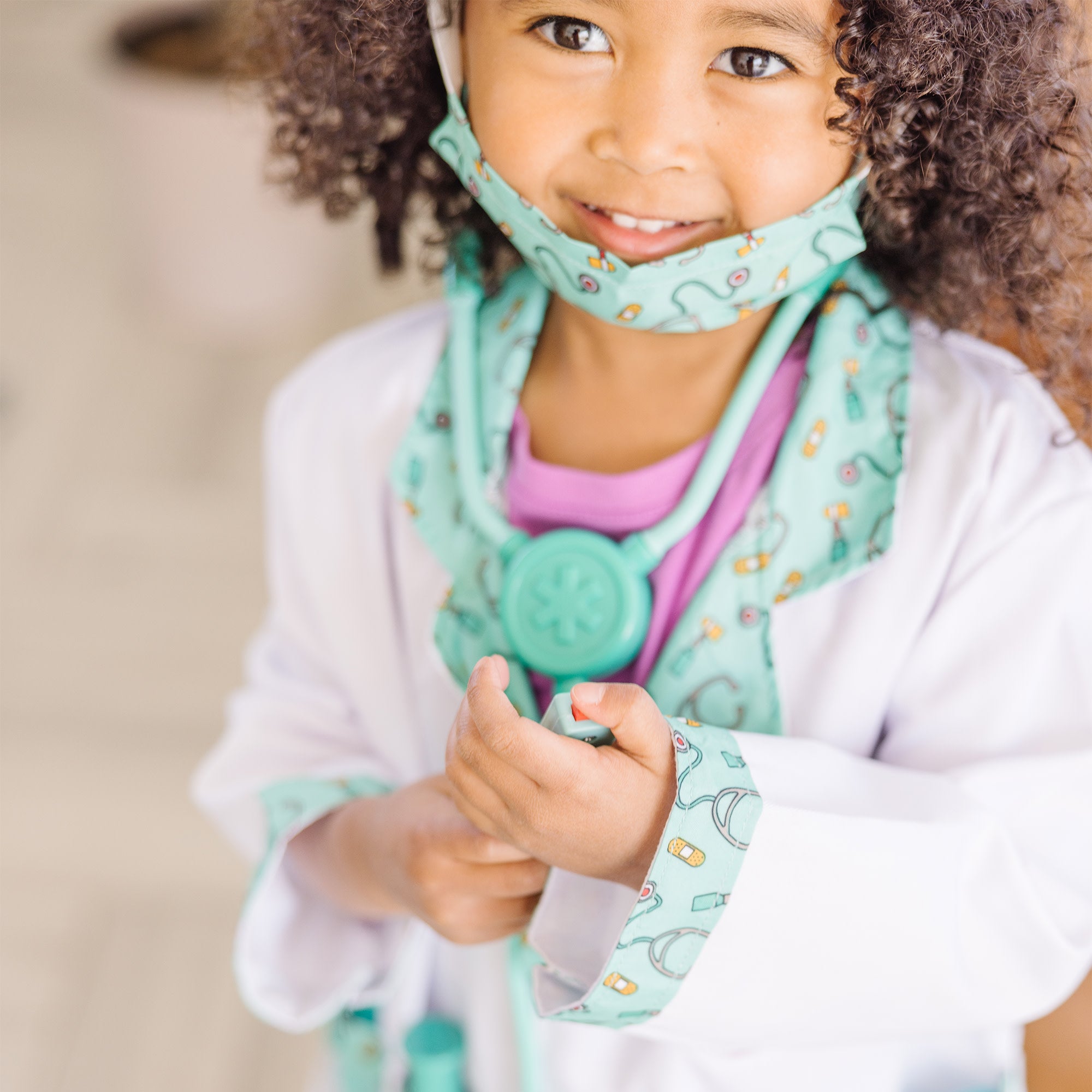 Melissa & Doug Doctor Costume Role Play Set - Image 8