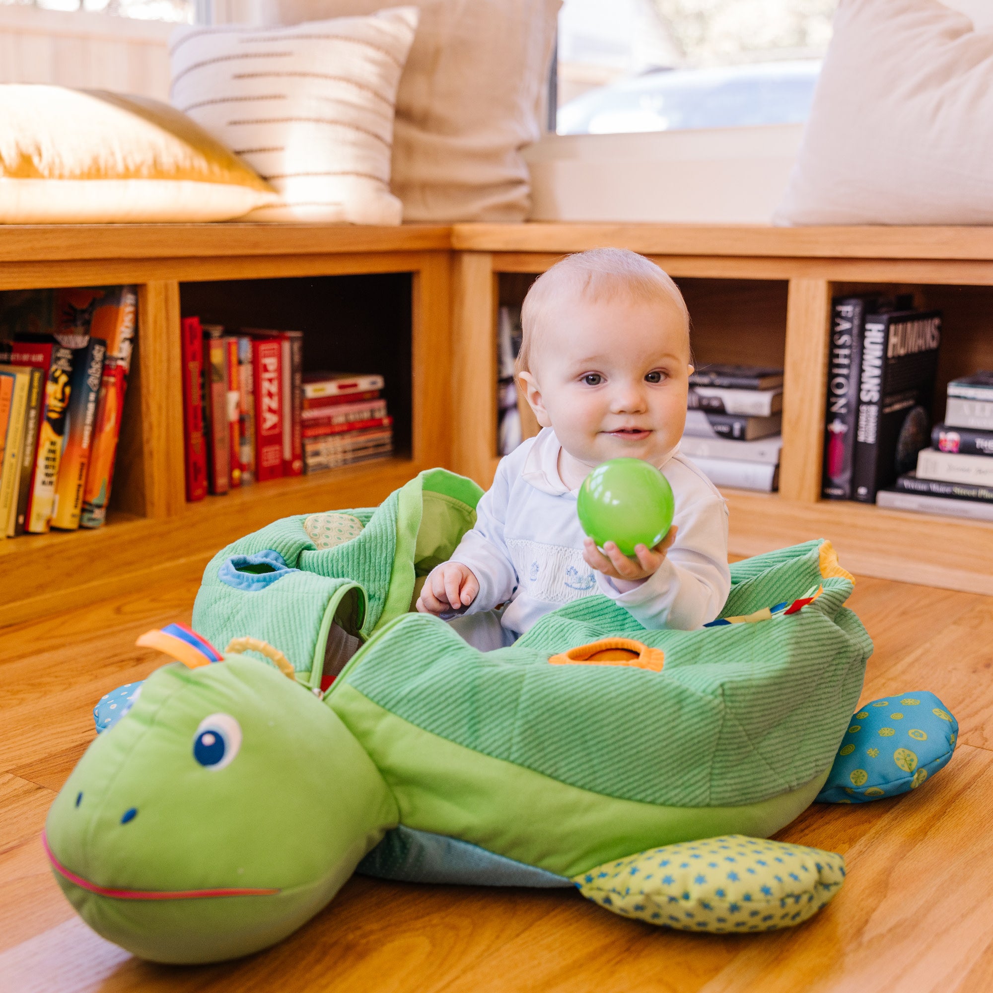 Melissa & Doug K's Kids Turtle Ball Pit - Image 2