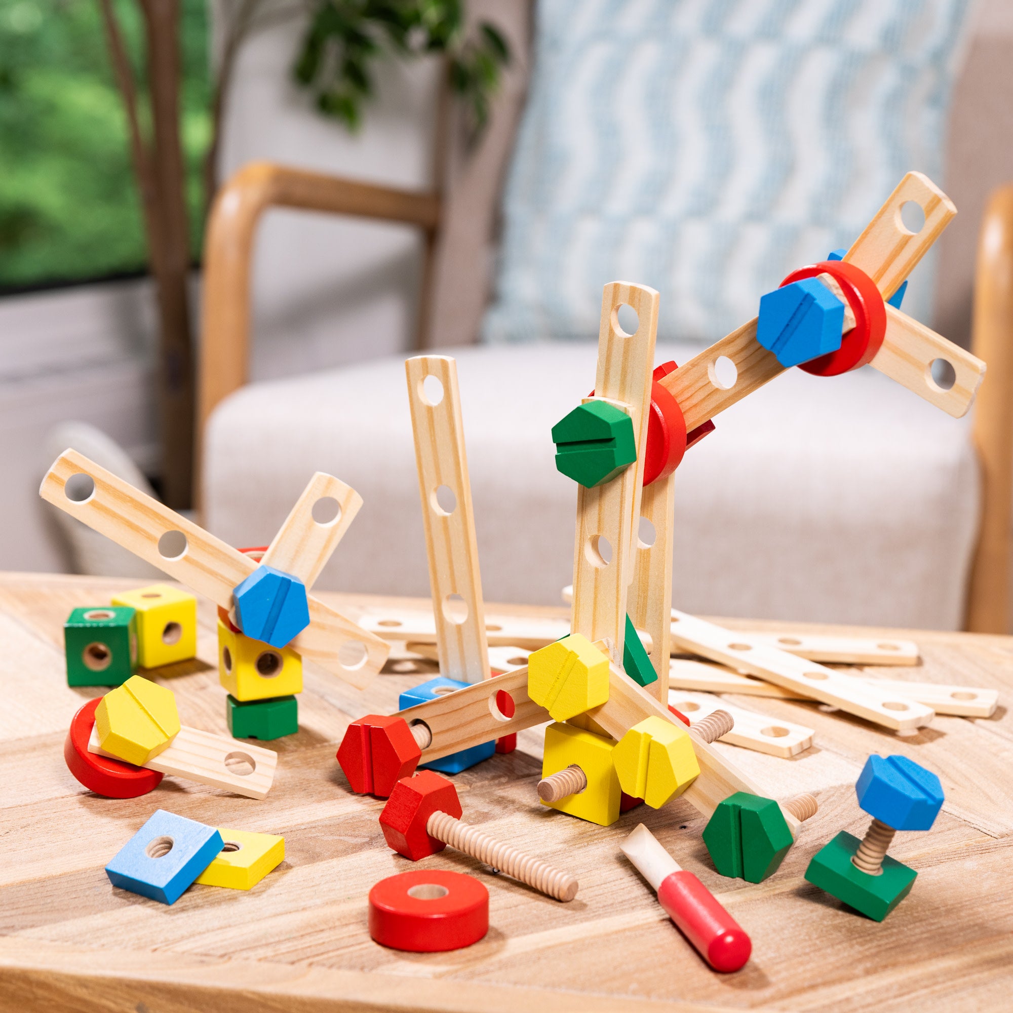 Melissa & Doug Construction Set in a Box - Image 9