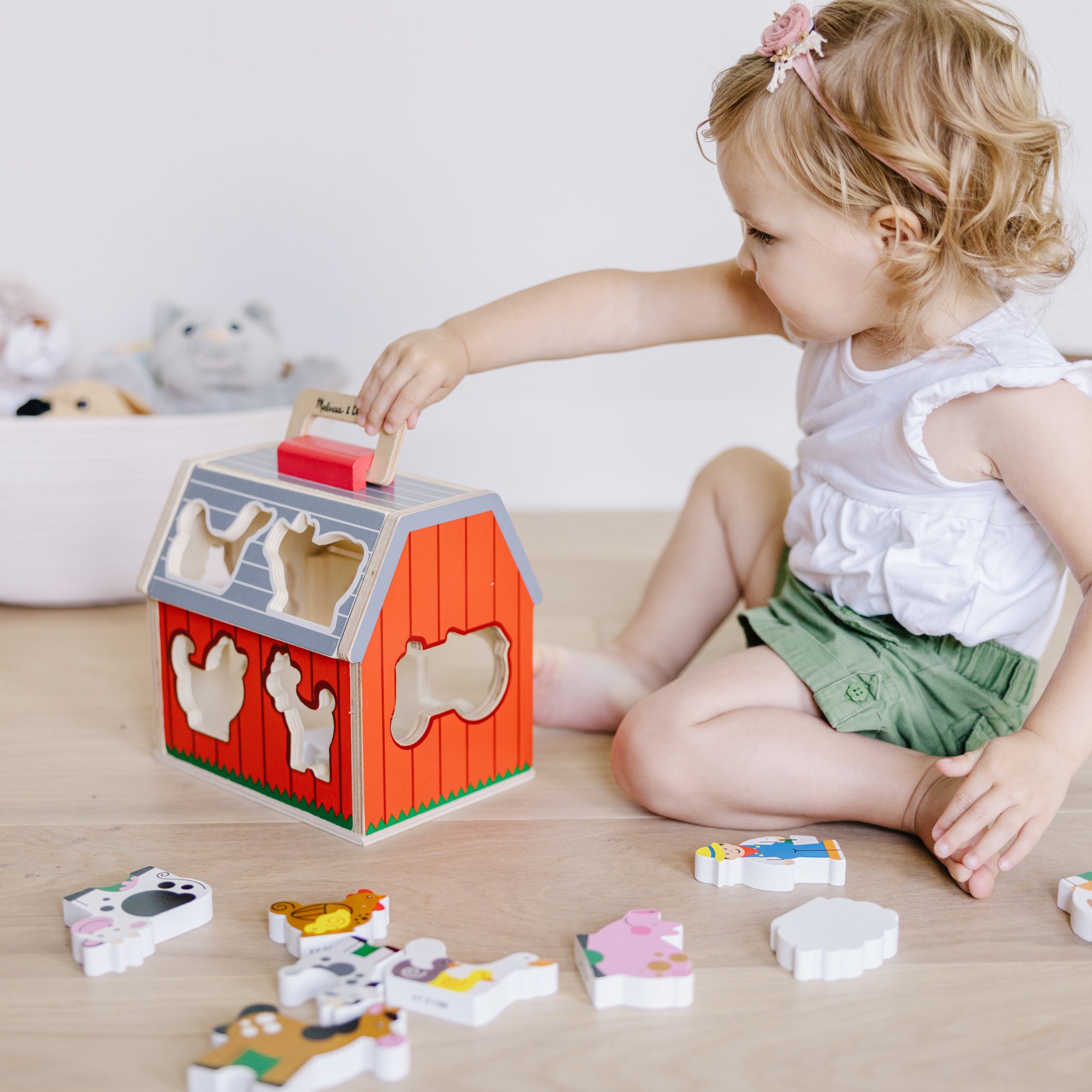 Melissa & Doug Take-Along Sorting Barn (Copy) - Image 10